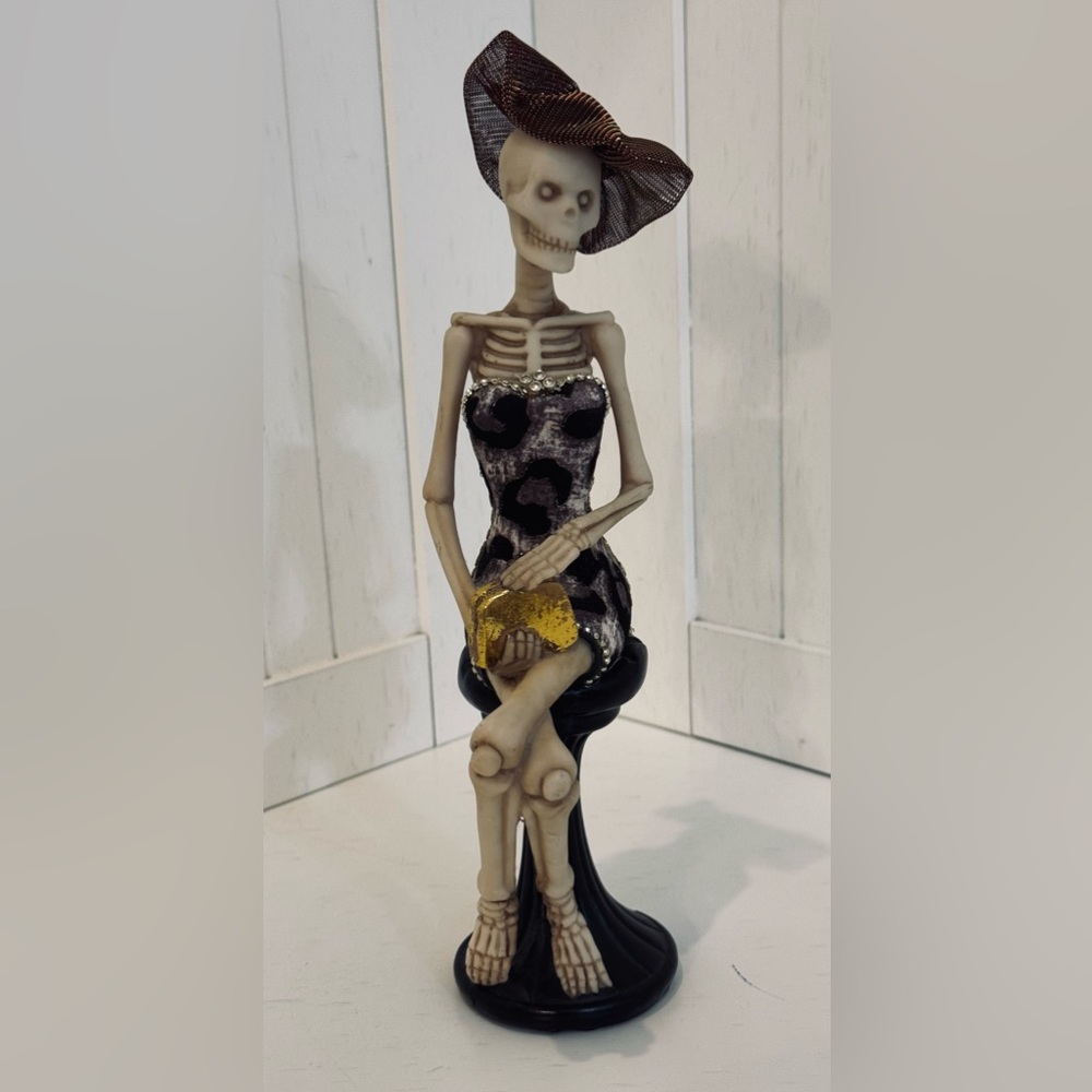 NEW Mark Roberts Limited Edition Rare Realistic Fashionista Skeleton 11" H